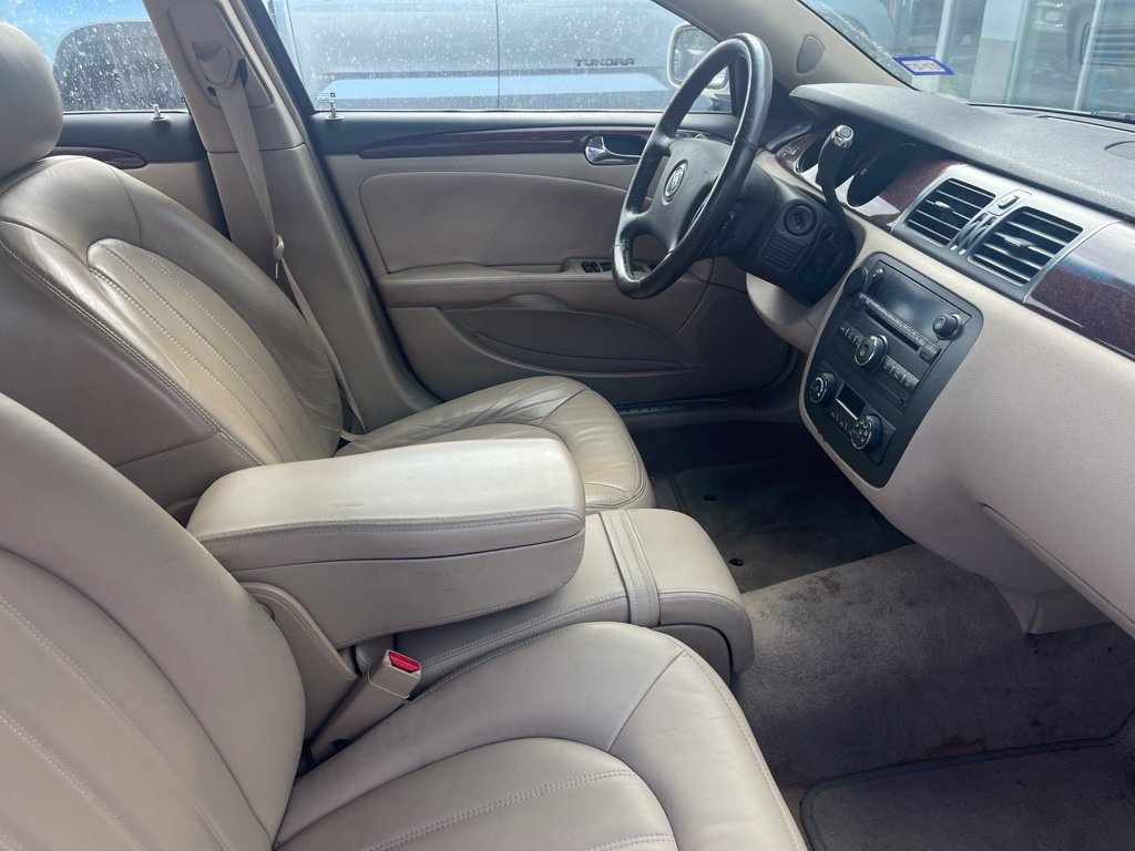 Used 2008 Buick Lucerne CXL w/ Luxury Package FWD image 4
