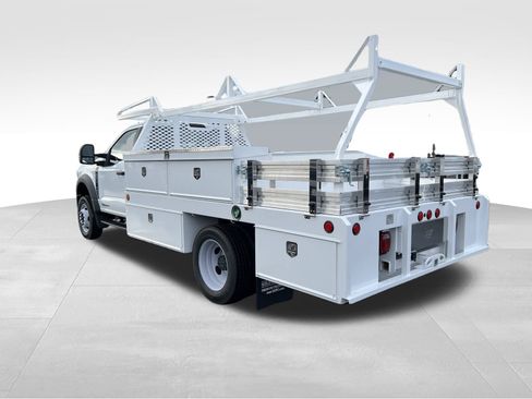 Used 2024 Ford F550 2WD Regular Cab Super Duty image 8