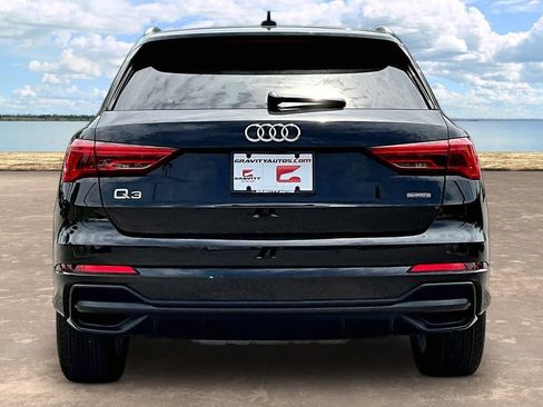 Used 2020 Audi Q3 2.0T Premium w/ Convenience Package AWD/4WD image 5