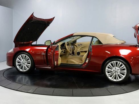 Used 2010 Jaguar XK Convertible image 12