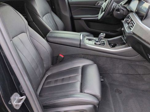 Used 2022 BMW X5 xDrive40i w/ M Sport Package image 22