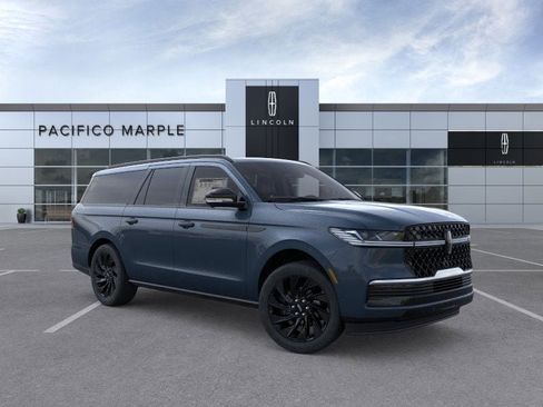 New 2026 Lincoln Navigator L Reserve w/ Jet Appearance Package image 7