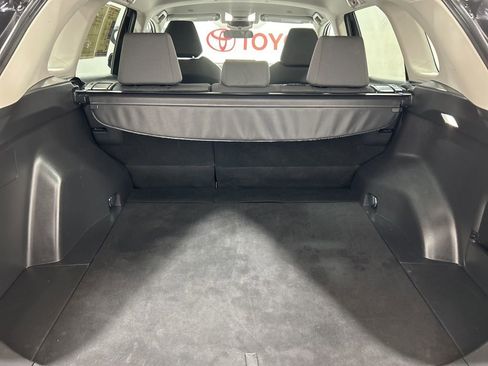 Used 2025 Toyota RAV4 XLE image 19