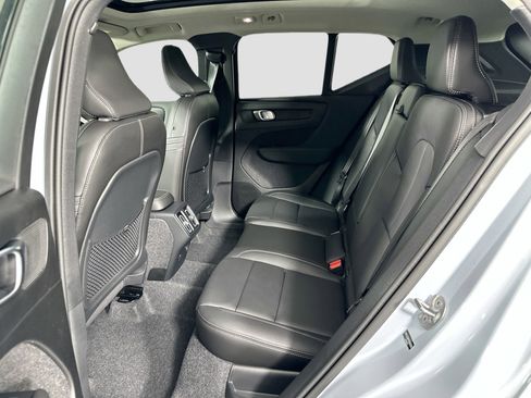 New 2026 Volvo XC40 B5 Ultra w/ Protection Package Premier image 24