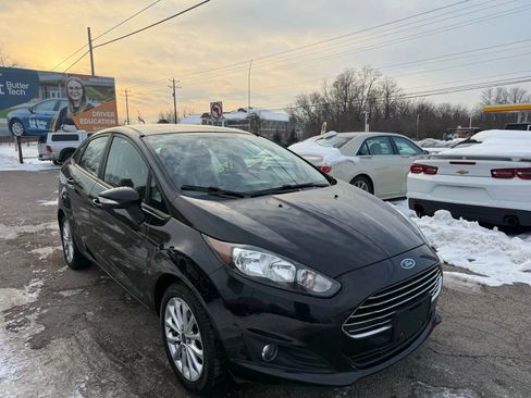 Used 2014 Ford Fiesta SE w/ Equipment Group 201A image 7