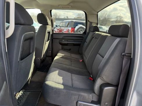 Used 2013 Chevrolet Silverado 2500 LT w/ Convenience Package image 9