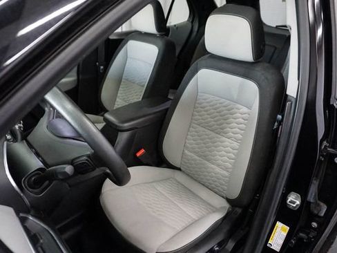 Used 2020 Chevrolet Equinox LS w/ LS Convenience Package FWD image 9