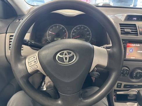 Used 2013 Toyota Corolla LE image 31