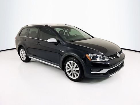 Used 2017 Volkswagen Golf Alltrack S AWD/4WD image 3
