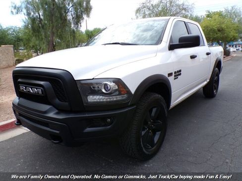 Used 2020 RAM 1500 Warlock AWD/4WD image 3