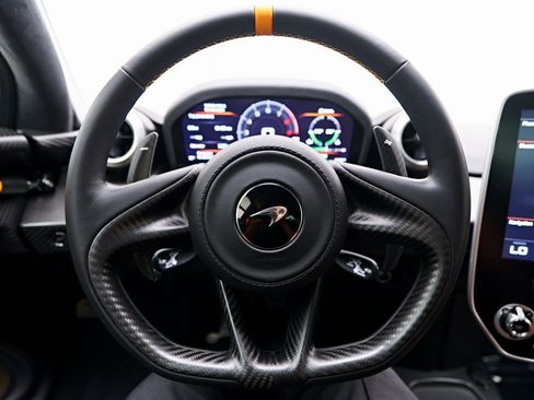 Used 2019 McLaren Senna image 58