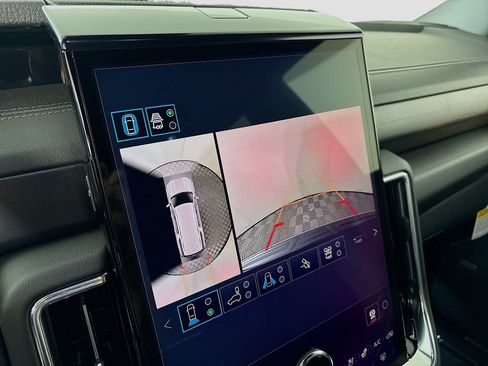 New 2026 GMC Yukon XL Denali AWD/4WD image 14
