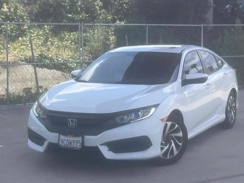 Used 2016 Honda Civic EX image 2