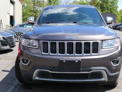 Used 2014 Jeep Grand Cherokee Limited w/ Trailer Tow Group IV AWD/4WD image 2