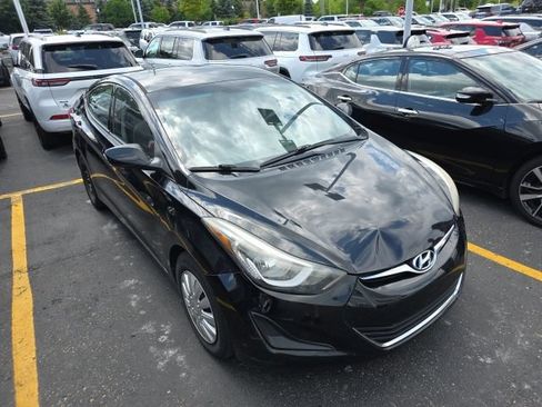 Used 2016 Hyundai Elantra SE FWD image 1