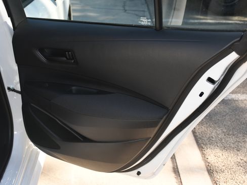 Certified 2023 Toyota Corolla LE image 18