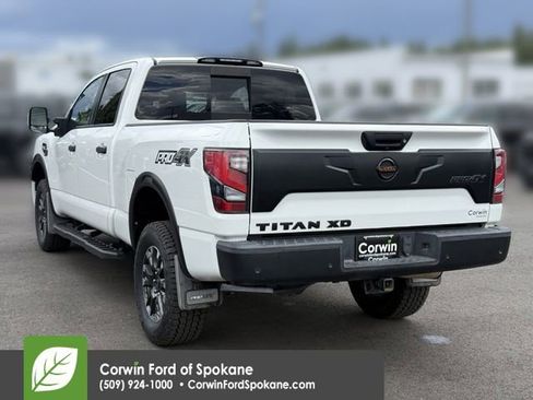Used 2021 Nissan Titan PRO-4X w/ Pro-4x Convenience Package AWD/4WD image 16