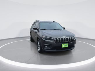 Used 2019 Jeep Cherokee Latitude Plus w/ Comfort/Convenience Group video 2