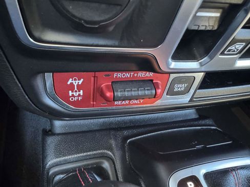 Used 2019 Jeep Wrangler Unlimited Rubicon w/ Dual Top Group image 27