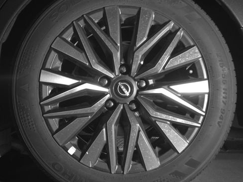 Used 2025 Nissan Altima 2.5 SV image 14