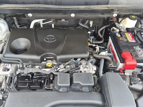 Used 2022 Toyota RAV4 XLE Premium AWD/4WD image 20