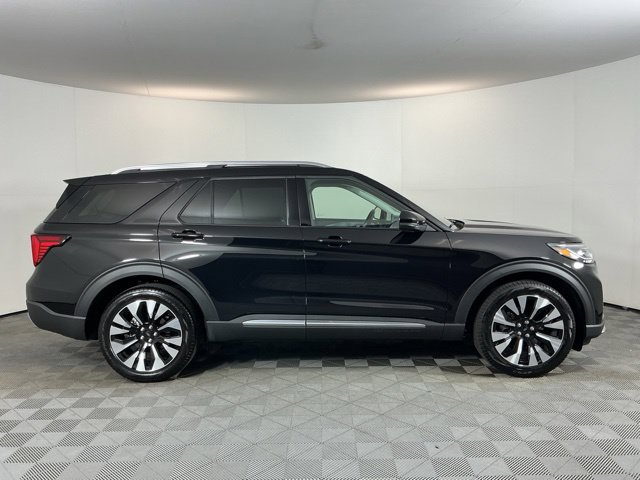 Used 2026 Ford Explorer Platinum w/ LUX Leather Package AWD/4WD image 4