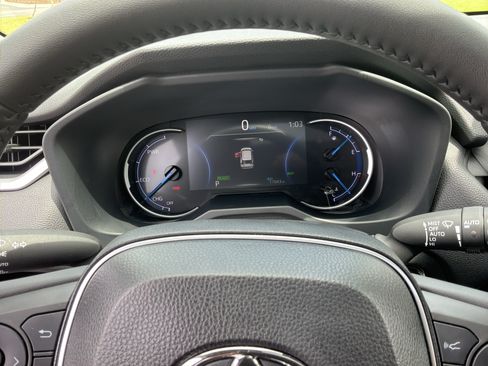 Used 2025 Toyota RAV4 XLE w/ Convenience Package AWD/4WD image 63