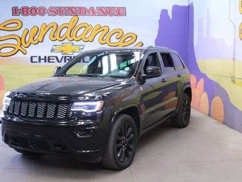 Used 2020 Jeep Grand Cherokee Altitude image 8