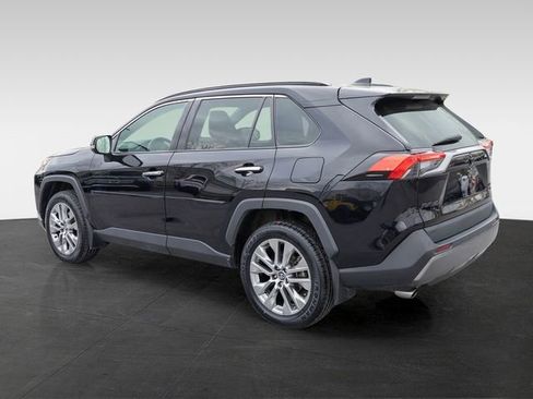 Used 2021 Toyota RAV4 Limited image 7