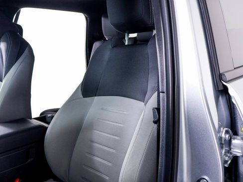 Used 2025 Toyota Tacoma TRD Off-Road image 12