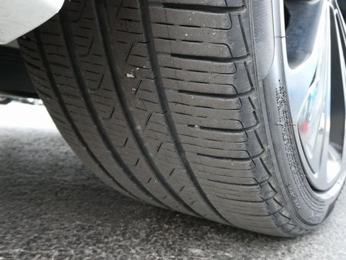 Used 2024 Jaguar XF R-Dynamic SE image 12