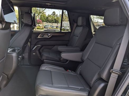 New 2026 GMC Yukon Denali w/ Denali Reserve Package AWD/4WD image 22