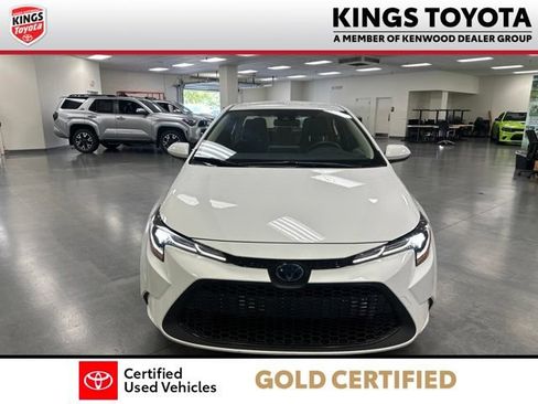 Certified 2020 Toyota Corolla LE FWD image 3