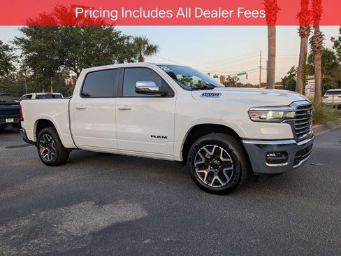 Used 2025 RAM 1500 Laramie AWD/4WD image 2