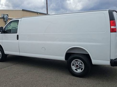 New 2026 GMC Savana 3500 Extended w/ Driver Convenience Package RWD image 6