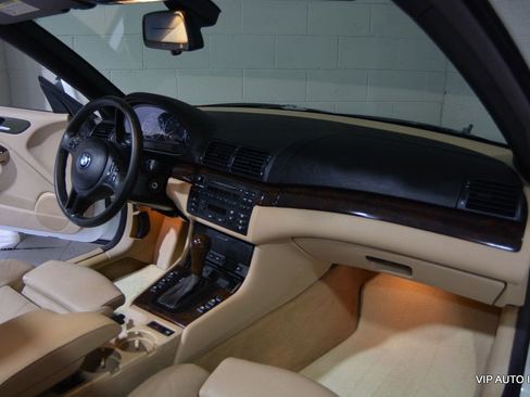 Used 2005 BMW 330Ci Convertible image 16