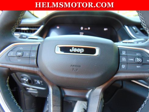 New 2025 Jeep Grand Cherokee L Limited AWD/4WD image 19