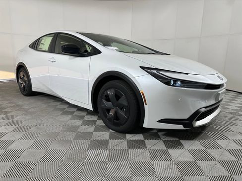 New 2026 Toyota Prius SE image 6