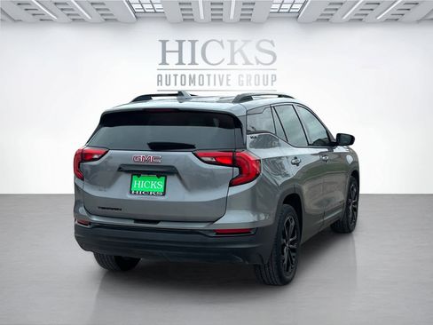 Used 2020 GMC Terrain SLE w/ Driver Convenience Package image 5