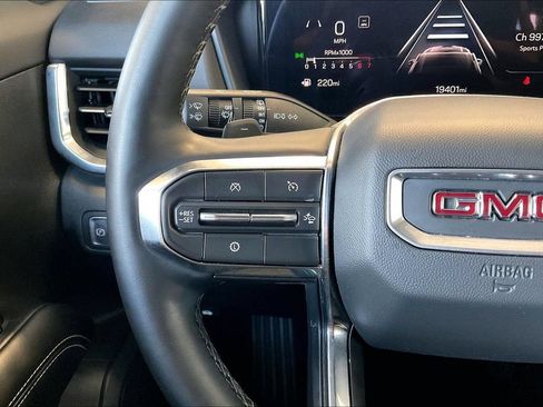Used 2025 GMC Terrain Elevation FWD image 18