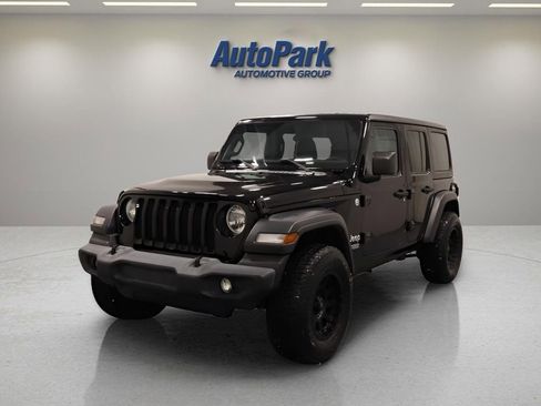 Used 2019 Jeep Wrangler Unlimited Sport S image 4