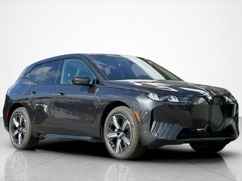 New 2026 BMW iX xDrive45 image 7