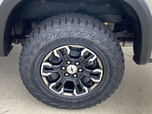 New 2026 Chevrolet Silverado 1500 ZR2 w/ LPO, Dark Essentials Package image 26