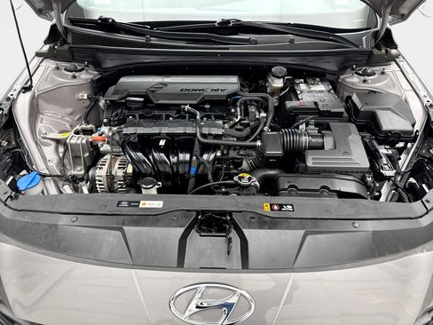 Used 2023 Hyundai Elantra SE w/ Cargo Package FWD image 23