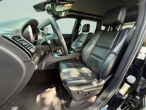 Used 2019 Jeep Grand Cherokee High Altitude RWD image 10