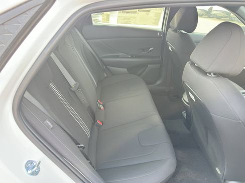 New 2025 Hyundai Elantra Sport image 29