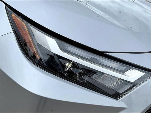 Used 2023 Toyota RAV4 XLE Premium AWD/4WD image 28