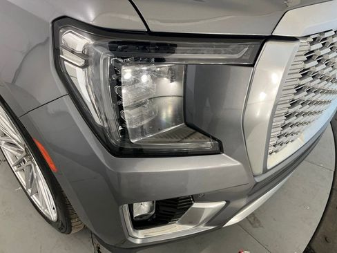 Used 2021 GMC Yukon Denali w/ Denali Premium Package image 54