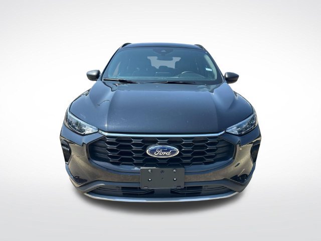 Used 2025 Ford Escape ST-Line FWD image 2