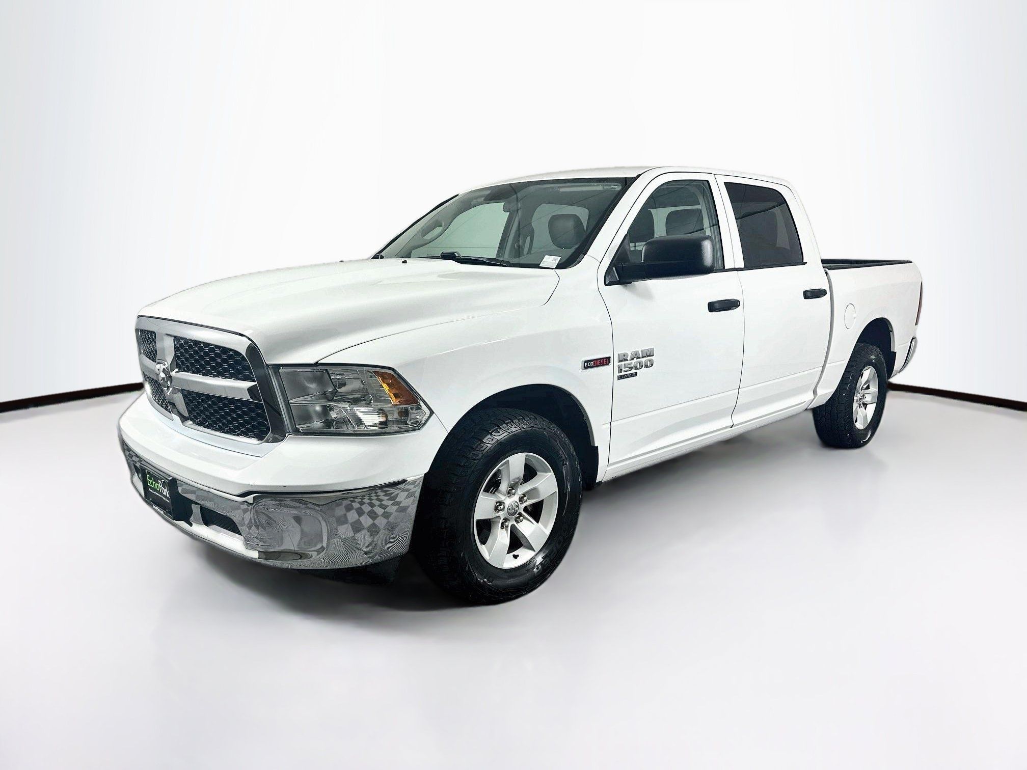 Used 2019 RAM 1500 Tradesman w/ Chrome Appearance Group RWD image 3